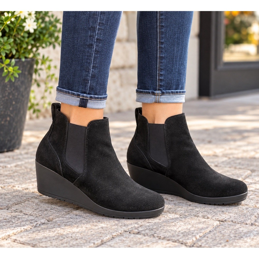 Crocs Size 8 Black Leigh Wedge Chelsea Boot Suede Bootie